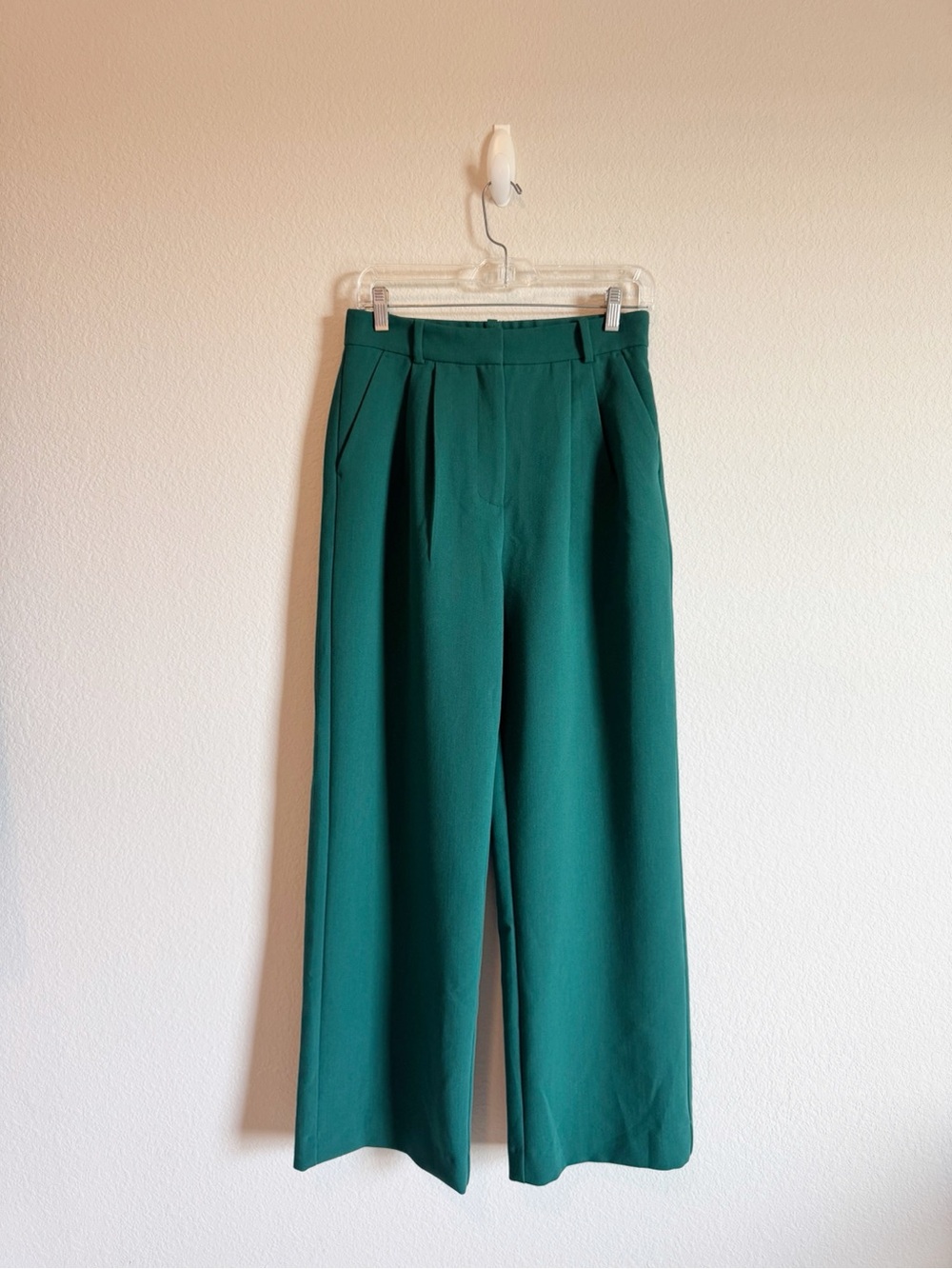 Abercrombie & Fitch Women's Green Wide Leg Pleated Trousers Size 6